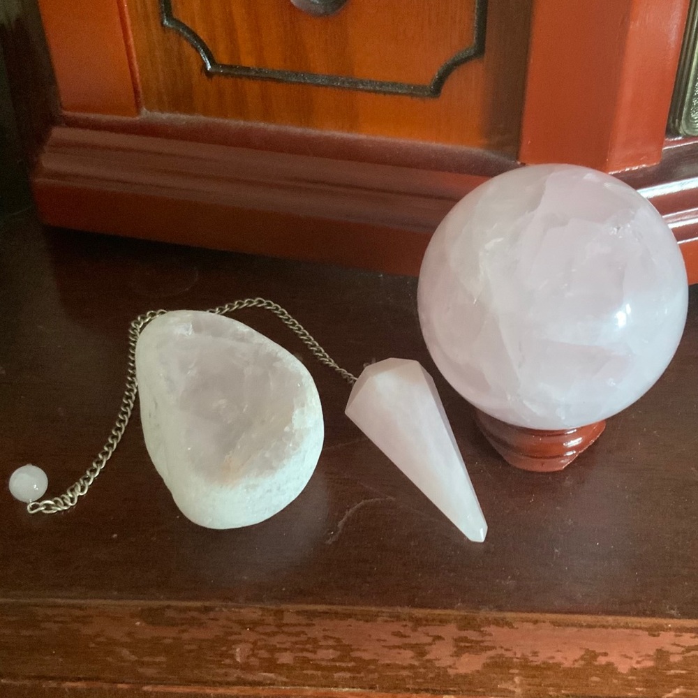 Rose Quartz Crystal Magic Kit Sphere Pendulum Witch Set - Picture 2 of 4